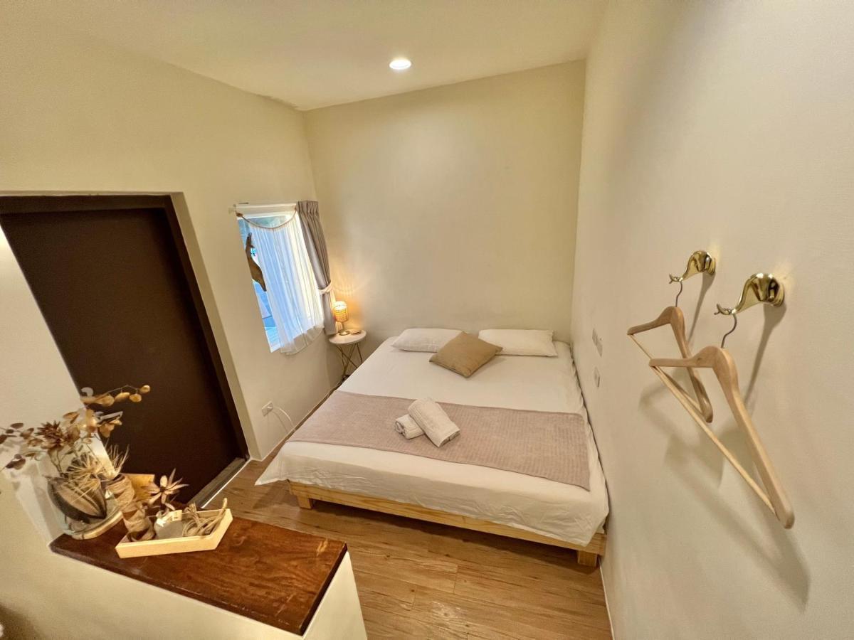 W24墾丁民宿墾丁大街一館bnb Exteriör bild